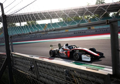 Kacper Sztuka po połowie sezonu 2026 serii Eurocup-3