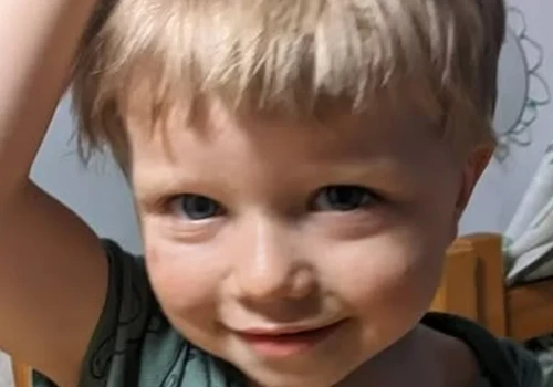 Henio Ostaszewski nie żyje. Dlaczego dziecięca AML nadal bywa śmiertelna?