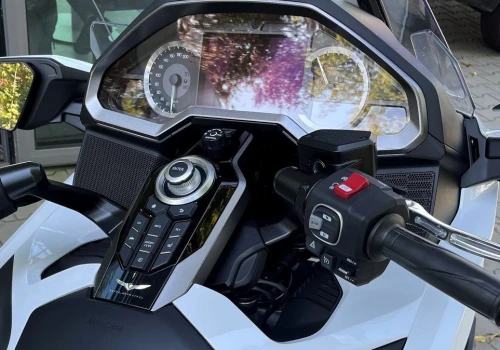 Motocykliści straszeni kolejnymi karami. Poczta Polska rozwiewa wątpliwości