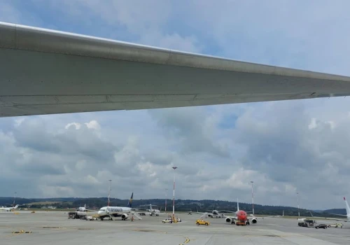 Rekordowy lipiec na Kraków Airport. Ponad 1,45 mln pasażerów i historyczny wynik jednego dnia