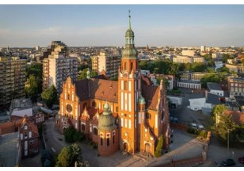 Zbyt głośne dzwony i samoloty na sprzedaż. Telegram z Bydgoszczy