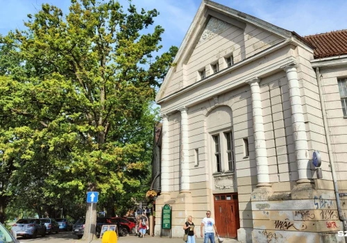Działały w okresie PRL-u, pozostały pamiątki. Muzeum apeluje