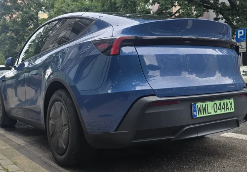 Tesla sinusoidalna, czyli rekordy we Francji i Danii i załamanie w Norwegii