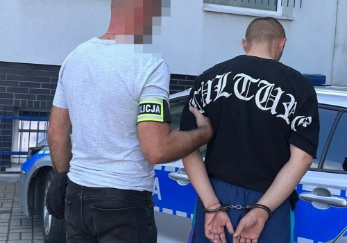 Obywatel Ukrainy zatrzymany za rozbój. Po zatrzymaniu został deportowany