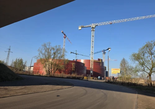 Szczecin: zawieszenie procedury dot. budowy bazy paliw w Podjuchach było naruszeniem prawa