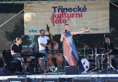 Muzyka mimo upału. Renata Drössler oczarowała publiczność podczas Trzynieckiego Lata Kulturalnego