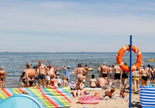 Nad polskim morzem to już plaga. Drażni bardziej niż parawaning i drożyzna