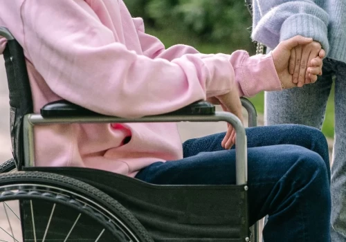 Opieka wytchnieniowa jako świadczenie ustawowe. RPD apeluje o zmianę przepisów