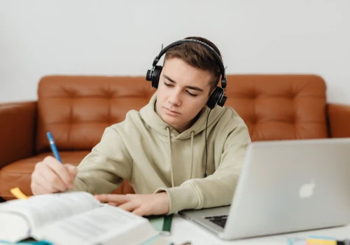 Rodzic nagle odradza ci studia? Powód rzadko ma cokolwiek wspólnego z troską