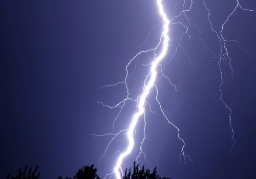 Gwałtowna zmiana pogody. Przez region przejdą burze z gradem