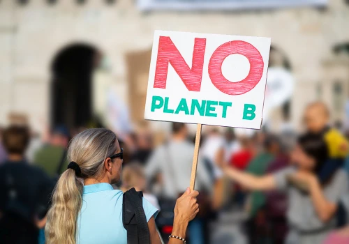 Zmiana klimatu będzie nasilać upały i suszę. Największym zagrożeniem dla Polski jest niedobór wody