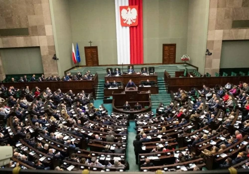 Formacja Morawieckiego pod progiem wyborczym. Jest nowy sondaż