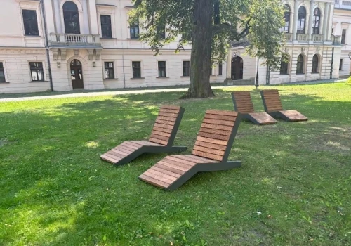 Leżaki między zamkami w Żywcu