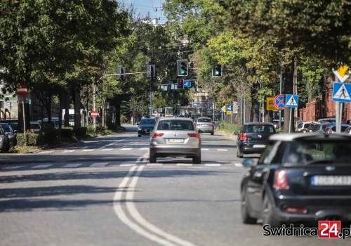 Zielone światło dla przebudowy Alei Niepodległości. Wykonawcę wybrano już dwa miesiące temu, ale wpłynęło odwołanie