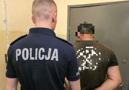 Zapłaciła. Zażądali jednak kolejnych pieniędzy