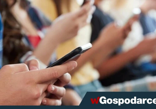 Dzieci „odspawane” od smartfonów w podstawówkach i… przedszkolach