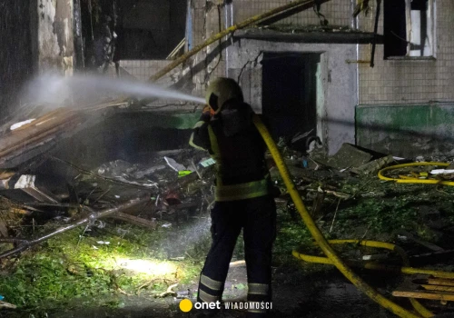 Pociski balistyczne spadają na Kijów. Pożary w stolicy Ukrainy