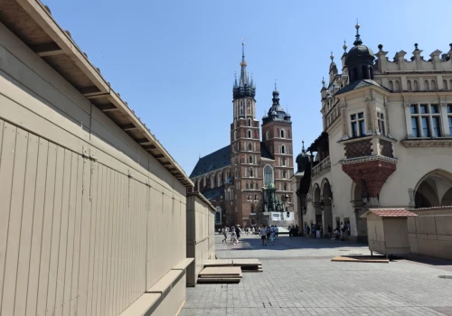 Wielkie zmiany na Rynku Głównym. Wszystko przed jubileuszowym wydarzeniem
