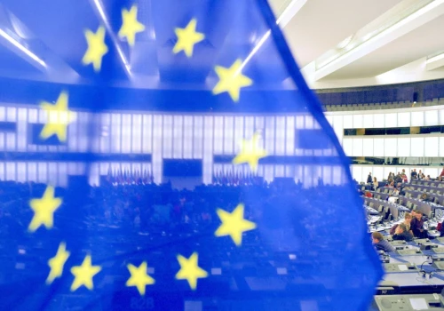 Unia Europejska korumpuje lokalne władze. Ekspert ujawnia kulisy absurdalnych dotacji. „Wielu darmozjadów”