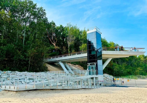 Takiego zejścia na plażę nie ma nigdzie w Polsce. Nowa atrakcja w Pobierowie