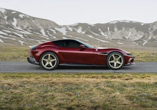 Ferrari wyprzedało produkcję do końca 2027 roku. Nowe zamówienia dopiero na 2028