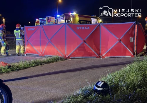 Śmiertelne zderzenie motocyklistów na Wirażowej. Jedna osoba nie żyje, druga ranna