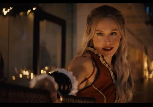 Pani Mikołajowa kopie tyłki, a za jej castingiem stoi David Harbour. Jak zaangażowano Kristen Bell?