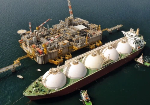 Ceny gazu spadają. Szansa na porozumienie z Iranem. Furtka dla LNG z Rosji