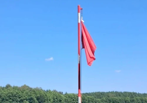 Zakaz kąpieli nad jeziorem Ukiel. Pilny komunikat dla mieszkańców i turystów