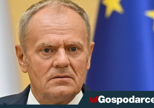 Premier o cenach paliw: „Przyglądamy się”, „Poczekajmy”