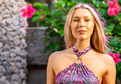 Fani już wiedzą, kto został rajską reporterką w nowej edycji „Hotelu Paradise”. Zdradził ją jeden szczegół