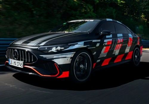Mercedes-AMG CLA 45 4Matic+ z czasem 7:32,07 na Nuerburgring. Ciut lepiej niż Porsche Taycan Turbo S i Hyundai Ioniq 6N