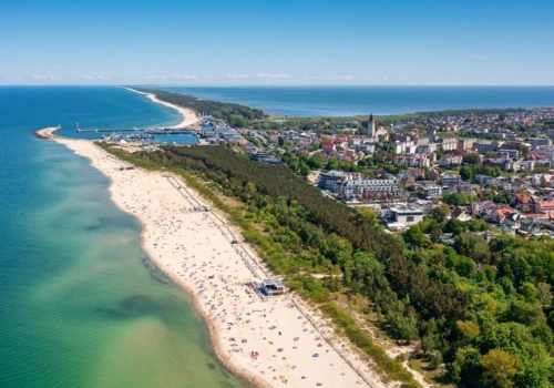 Odbudowa plaży we Władysławowie. Wyciągają z dna tysiące ton piasku