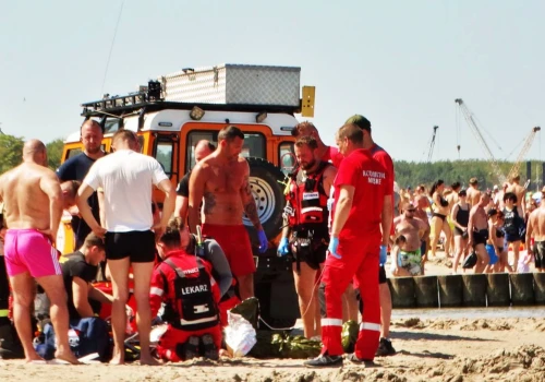 Krok od tragedii. Dziecko tonęło w Ustce