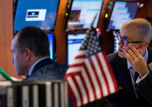 Wall Street kończy sesję mieszanymi notowaniami. Zyski Disneya robią wrażenie, a wzrost cen AI traci impet