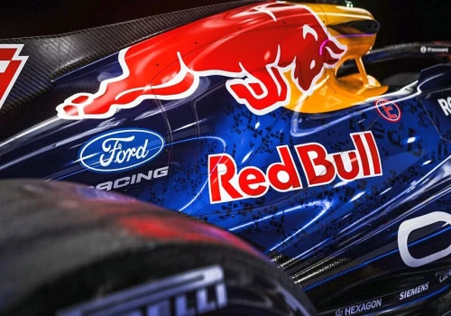 Red Bull miał zapłacić Helmutowi Marko 8 mln euro. W umowie znalazł się warunek