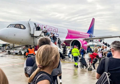 Wizz Air poleci częściej z Polski do gorącego raju. A niedawno odwoływali tam loty