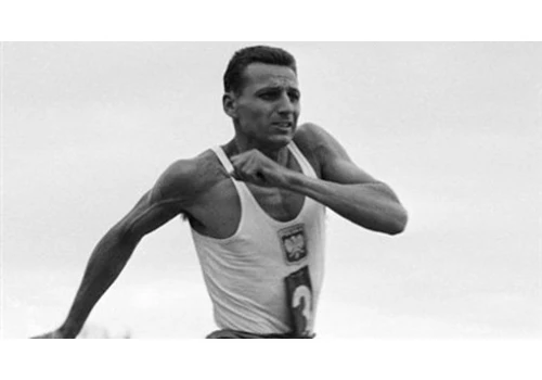 66 lat temu Józef Szmidt pobił rekord świata w trójskoku na stadione Leśnym w Olsztynie!