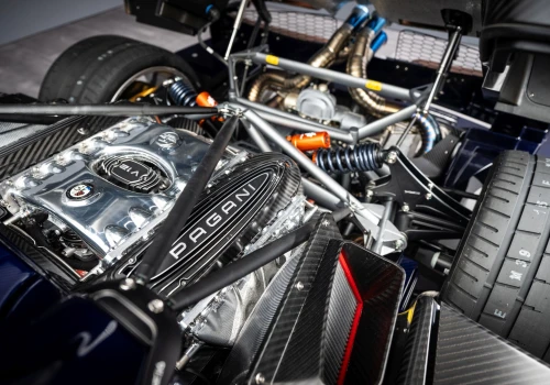 Dlaczego Pagani kosztuje miliony? Komplet śrub ma wartość nowego Porsche 911