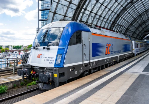 Klimatyzacja działa, a pasażerowie się gotują. To dlatego w pociągu jest tak gorąco