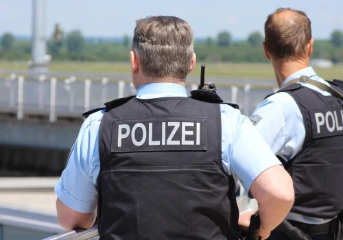 Uzbrojony dron na lotnisku. „Nowa jakość zagrożenia”
