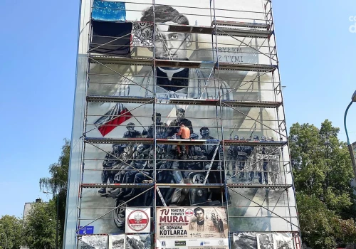 W Radomiu powstaje pierwszy mural poświęcony księdzu Romanowi Kotlarzowi
