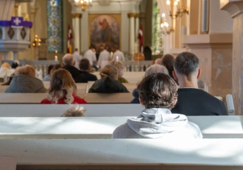 Kościół obchodzi dziś ważne święto. Czy trzeba iść na mszę?