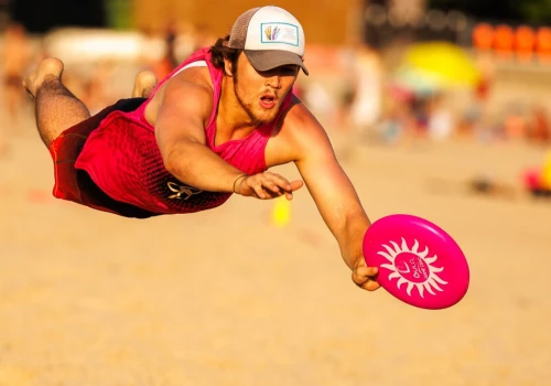 Frisbee wraca na ostrowską plażę