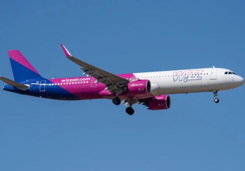 Wizz Air zamienił zysk na stratę. Linia boleśnie odczuła mocny wzrost cen paliwa lotniczego