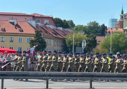Próby żołnierzów w weekend na Wisłostradzie przed defiladą. Znamy listę wszystkich zamkniętych ulic. Jest ich dużo