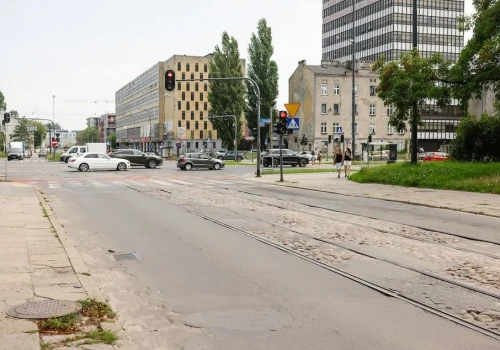 Rusza remont ulicy Wróblewskiego w Łodzi. Będą nowe jezdnie, chodniki i droga rowerowa