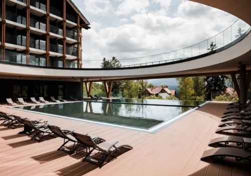 Koniec z jelonkami i ciężkim drewnem. Ten hotel pokazuje nowy trend w górskich wnętrzach