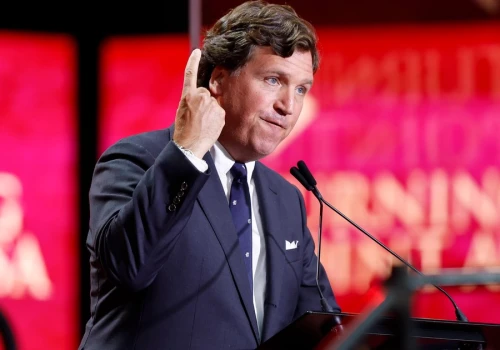 Rozłam w MAGA. Tucker Carlson staje na czele przeciwników Donalda Trumpa