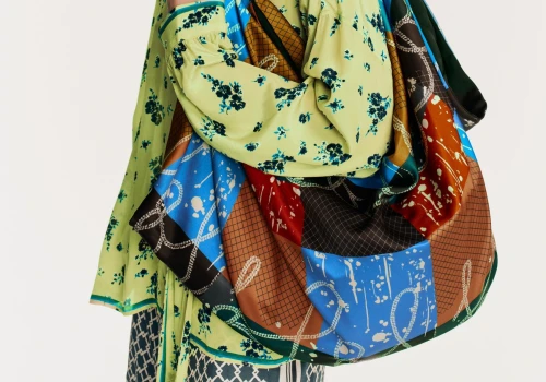 W stylu Hermès i Celine za ułamek ceny. Zara prezentuje zachwycającą kolekcję Scarves Edit